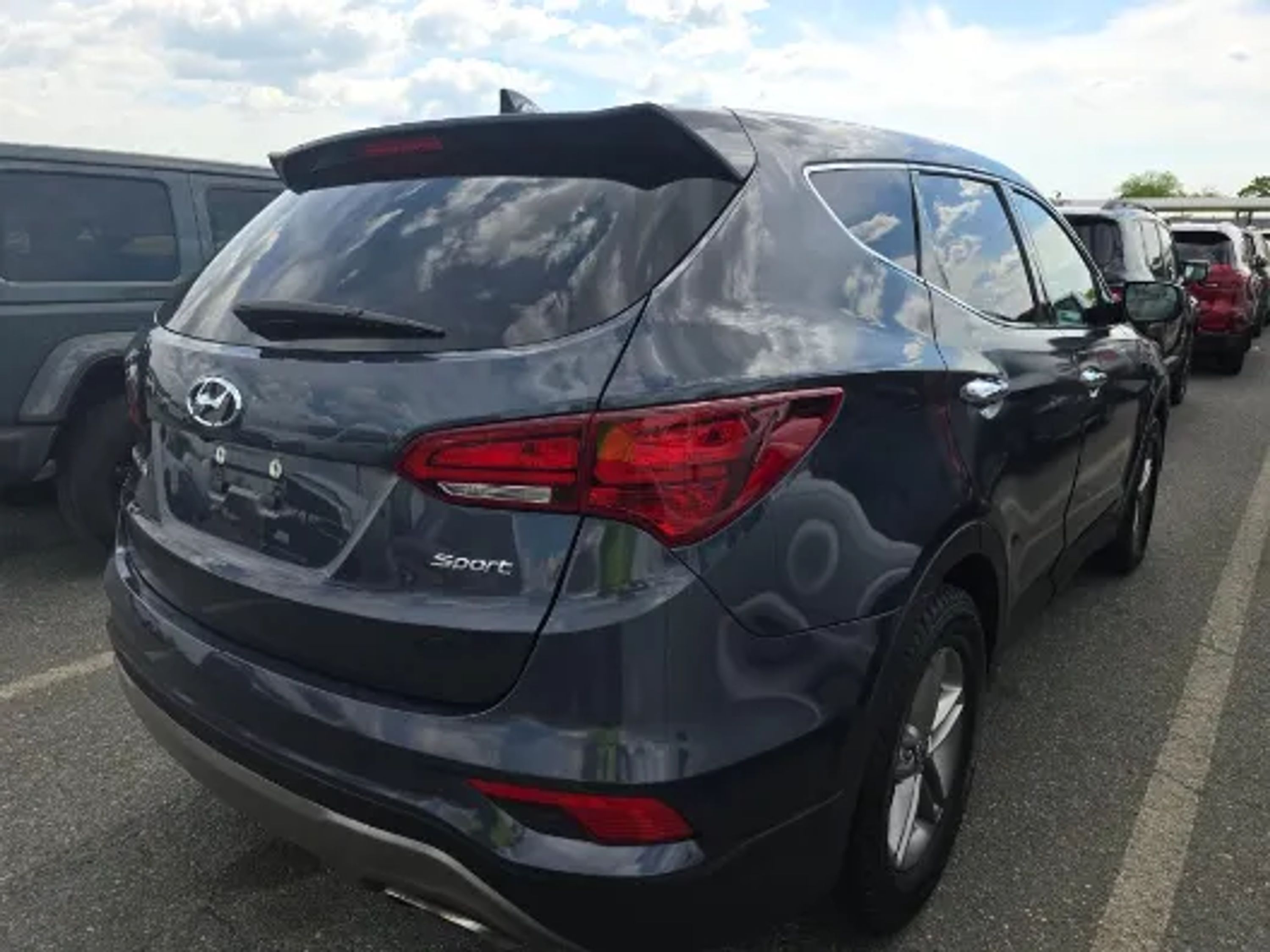 hyundai santa fe 2017 5NMZT3LB4HH046519 image hyundai santa fe 2017 5NMZT3LB4HH046519 image
